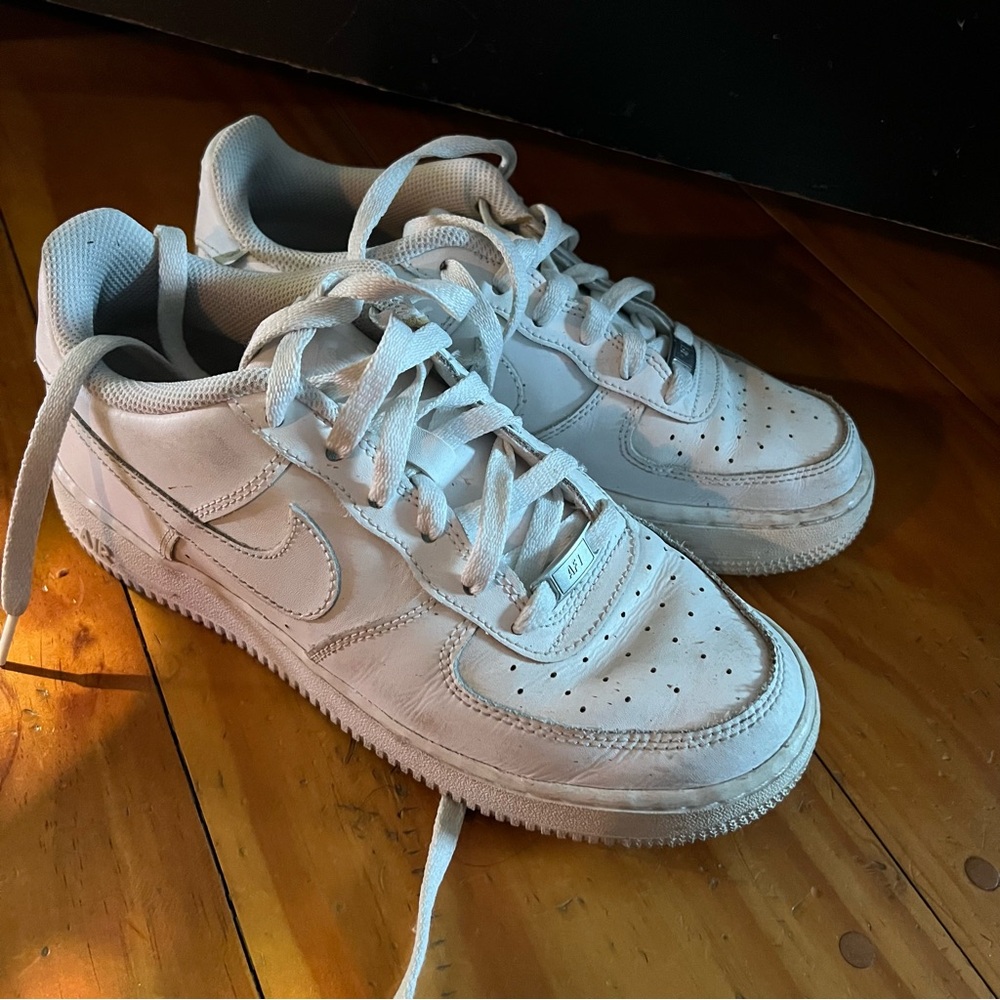 Nike Air Force 1s‎